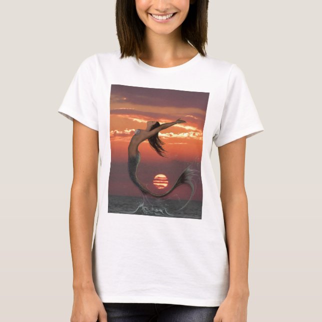 T-shirt Art de sirène de danse de coucher du soleil (Devant)