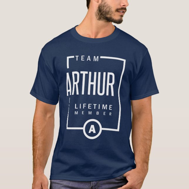 T-shirt Arthur Nom personnalisé Cadeau Anniversaire (Devant)