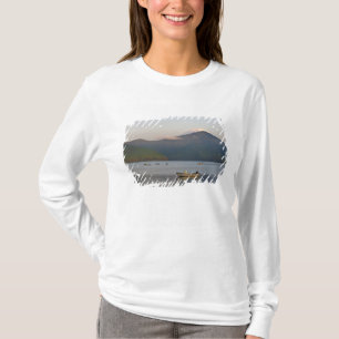 T-shirt Asie, Japon, Hakone. Vues de matinée du Mt.