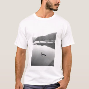 T-shirt Asie, Japon, Iwakuni. Pêcheurs et pont historique