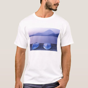T-shirt Asie, Japon, Yamanashi, Bateaux à rames sur le lac