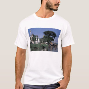 T-shirt Asie, Myanmar, lac Inle. Un marché flottant.