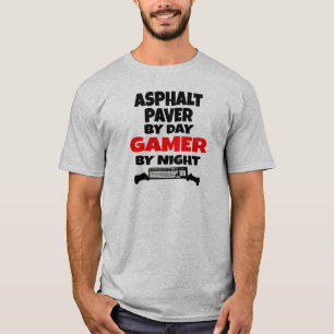 T-shirt Asphalt Paver par Joueur de jour par nuit