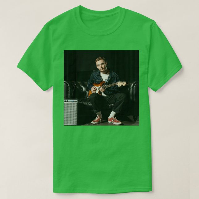 T-shirt Asseyez-Vous Avec Une Guitare (Design devant)