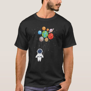 T-shirt Astronaute Avec Planètes À La Main Ventilateur Spa