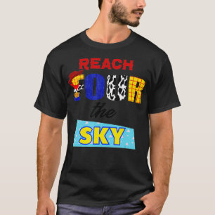 T-shirt Atteindre Quatre The Sky 4th Birthday Toy Lover Co