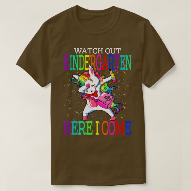 T-shirt Attention À La Maternelle Ici Je Reviens À La Lico (Design devant)