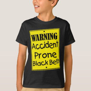T-shirt Attention Chemise jaune sujette à l'accident