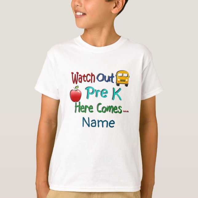 T-shirt Attention Pré-K Ici vient un nom personnalisé (Devant)