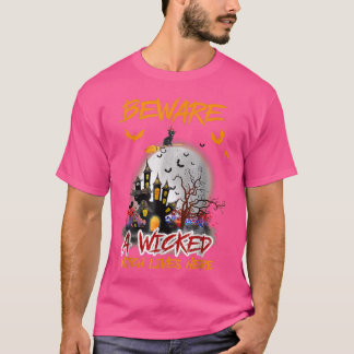 T-shirt Attention Une Sorcière Maléfique Vit Ici La Sorciè