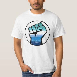 T-shirt au poing de la fierté gay masculine