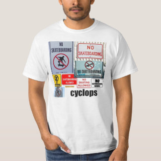 T-shirt aucuns cyclopes de patinage