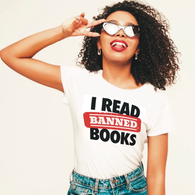 T-shirt Audacieux « Je lis des livres interdits » Bookish  (Créateur téléchargé)