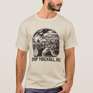 T-shirt Avant "de Mackall de camp" - étiquette aéroport