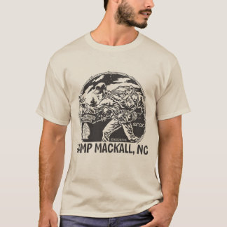 T-shirt Avant "de Mackall de camp" - longue étiquette -