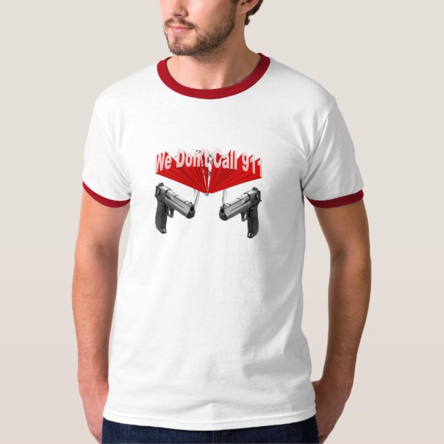 T-shirt avec des armes à feu (Devant)