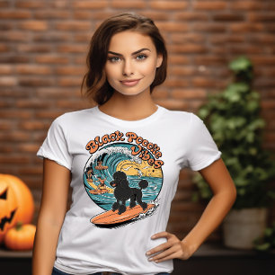T-shirt Aventure de surf de caniche noire à cheval