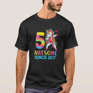 T-shirt Awesome Dabbing Unicorn Anniversaire 5 année fille