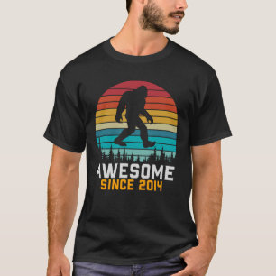 T-shirt Awesome since 2014 Birthday Bigfoot Retro