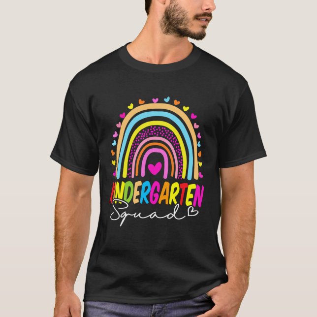 T-shirt Back To School  Kindergarten Squad Rainbow Teacher (Devant)