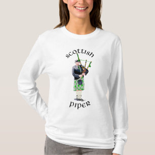 T-shirt Bagpiper de gentillesse dans Green Kilt