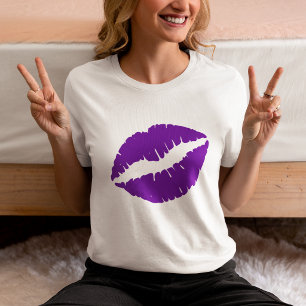 T-shirt Baiser au rouge à lèvres violet