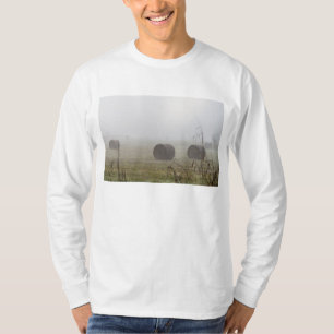 T-shirt Balles De Foin Dans Le Fog