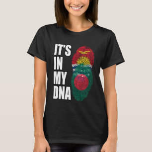 T-shirt Bangladesh Et Kiribati Mélangent Le Drapeau Du Pat