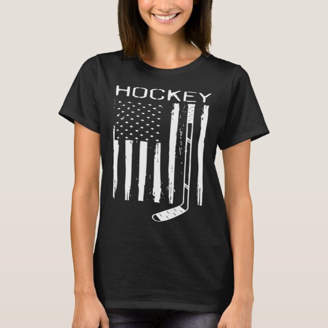 T-shirt Bâton de hockey sur glace en détresse Drapeau amér (Devant)