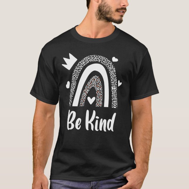 T-shirt Be Kind Cute Graphic Boho Leopard Rainbow Womens K (Devant)