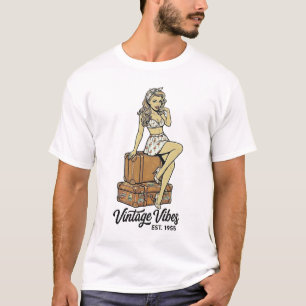 T-shirt Beauté de voyage rétro – Style Flamingo Pin-Up