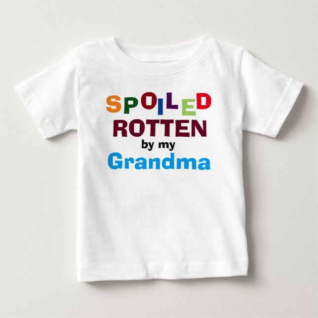 T-Shirt Bébé Gâché Par Ma Grand-Mère (Devant)