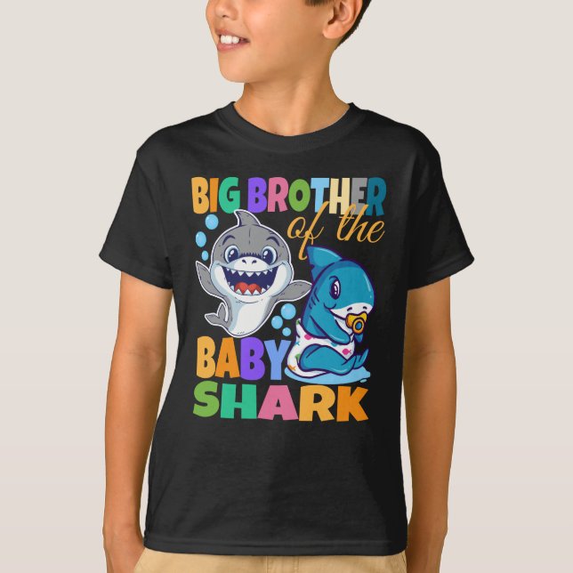 T-shirt Big Brother Du Bébé Shark (Devant)