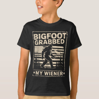 T-shirt Bigfoot a attrapé mon Wiener Drapeau Usa Drôle Drô