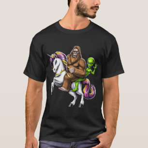 T-shirt Bigfoot Alien chevauchant une licorne