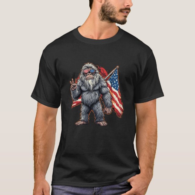 T-shirt Bigfoot American Flag (Devant)
