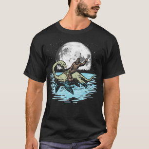 T-shirt Bigfoot drôle chevauchant Nessie le monstre du Loc