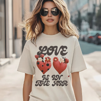T-shirt Bizarre, L'amour est dans l'air, Coeur Rouge Doux