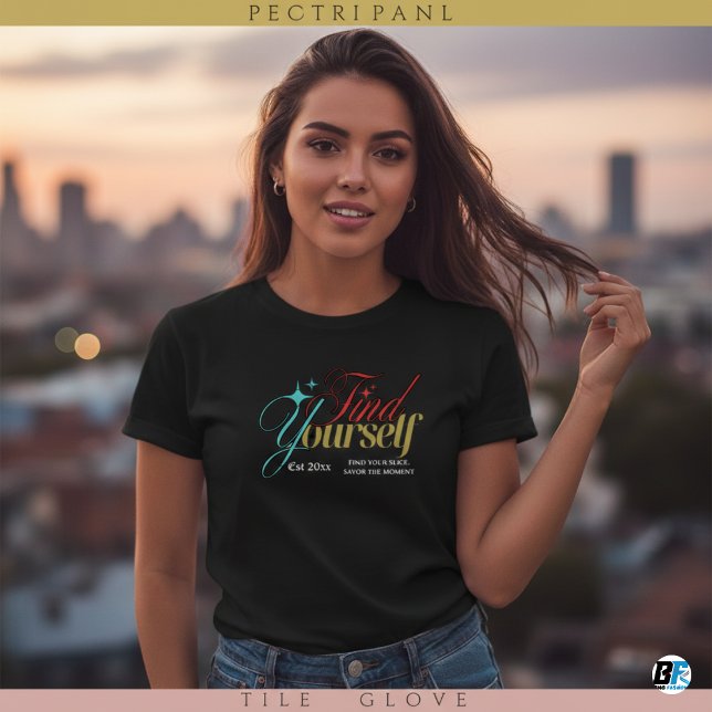 T-shirt Black and White Simple Elegant "Find Yourself " (Créateur téléchargé)