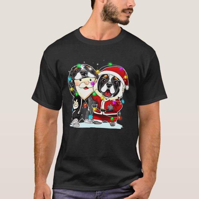 T-shirt Black Cocker Spaniel portant un costume Père Noël  (Devant)