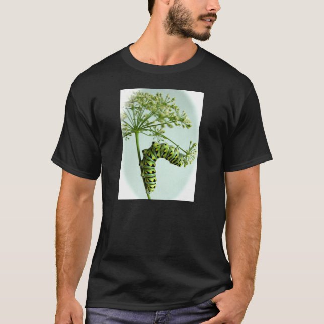 T-shirt Black Swallowtail Caterpillar mangeant du persil (Devant)