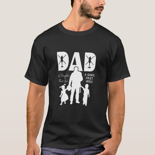 T-shirt Blackhawk Papa Une fille's First Love A Son Fils (Devant)