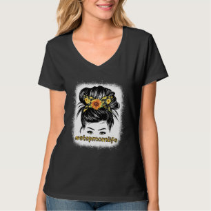 T-shirt Blanchit la belle-mère chignon en désordre tournes