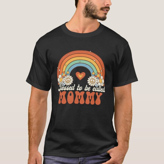 T-shirt Blessed To Be Called Mommy Groovy Rainbow Mothers  (Devant)