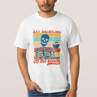 T-shirt 'Boire la journée à la plage", Design d'été