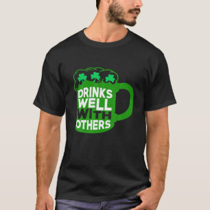 T-shirt Boissons Bien Avec D'Autres Fête Sarcastique Drôle