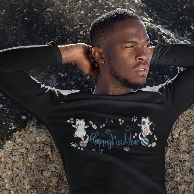 T-shirt Bonne Année Entre Les Chatons Équilibré Sur Un Fil (Happy New Year Between Kittens Balanced On A Yarn T-Shirt)