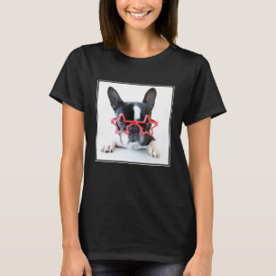 T-shirt Bouledogue français avec les verres rouges