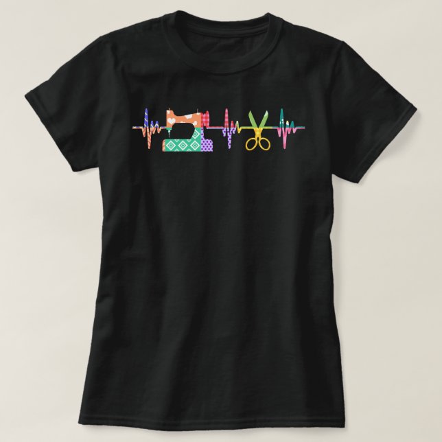 T-shirt Bouton De Coeur À Coudre Pour Aspirateur À Coudre  (Design devant)