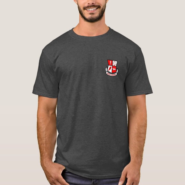 T-shirt Bras au-dessus de la chemise cardiaque (Devant)